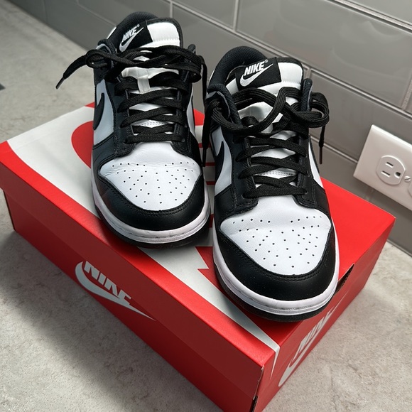 PANDA NIKE DUNK LOW - Picture 2 of 4